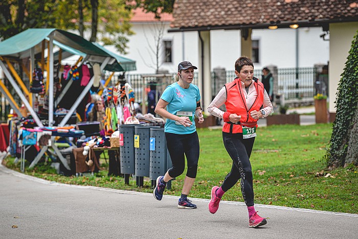 2022